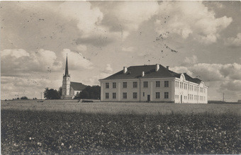 Türi kirik ja koolimaja