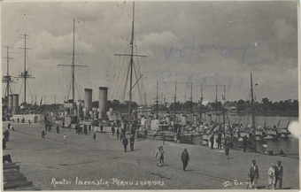 Rootsi laevastik Pärnu sadamas