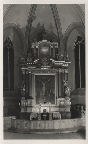 [Tallinna Toomkiriku altar]
