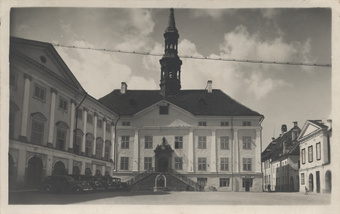 Eesti Narva : raekoda = das Rathaus