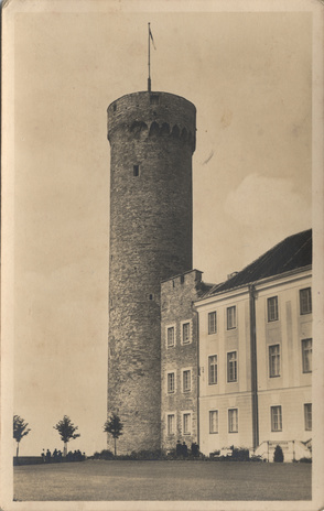 Tallinn : Pikk Hermann = Estonia : the Long Hermann tower