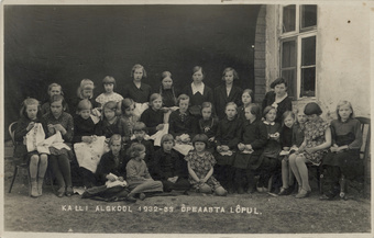 Kalli algkool 1932-33 õppeaasta lõpul