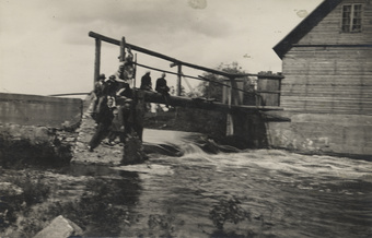 Kärus Toferi silla pääl 1930