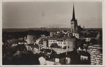 Eesti Tallinn : vaade Toompää veerult