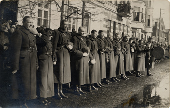 Sõjaväelased Viljandis